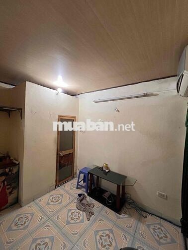 Cần cho thuê nhà riêng 2 tầng tại Hàng Kênh