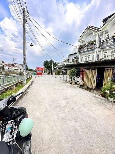 Đất mặt tiền tx33, chợ thạnh xuân , giá 4,38 tỷ