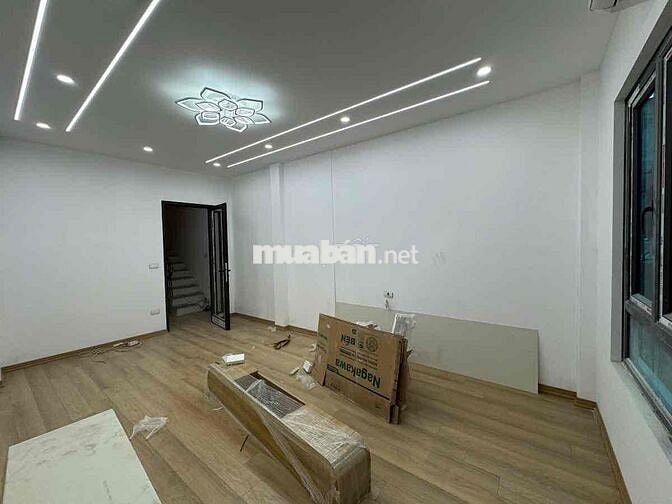 Lô Góc Tây Hồ 45m2 - 6 Tầng Thang Máy - Ô Tô - Ngõ Thông - Giá 9,8 Tỷ