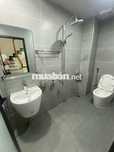 Nhà 4T*43m2 lô góc-ngõ thông ô tô đỗ cửa-Sát ĐL Thăng Long-Giá 4,35 tỷ