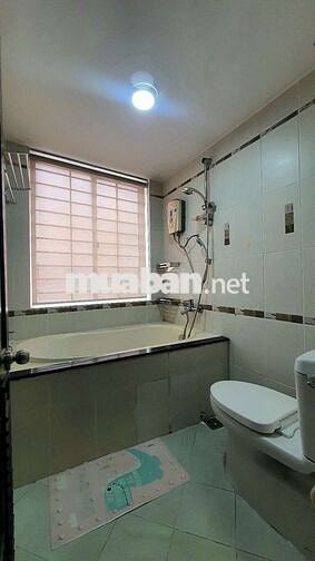 Nhà ở diện tích 39 m2, 2 p.ngủ có lửng, đường XVNT, Q.Bình Thạnh