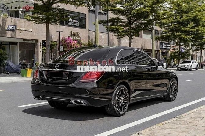 Mercedes Benz C200 Exclusive 2019 - 899 Triệu