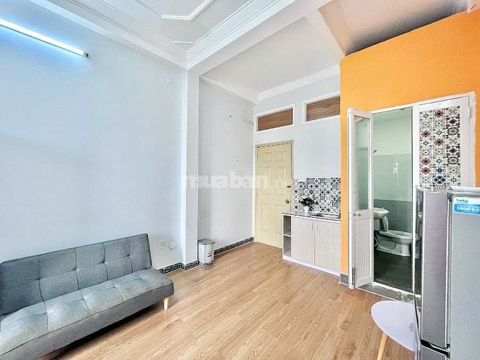 CHDV full nội thất, ban công-cửa sổ, ko chung chủ, mặt tiền đường. 5tr