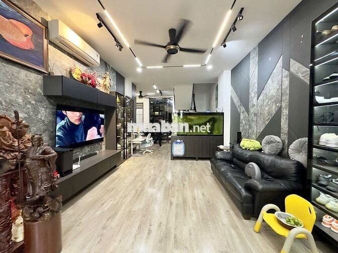 Tô Hiến Thành Quận 10 - Nhà đẹp - Gần 70m2 4PN - Chỉ 10.5 tỷ