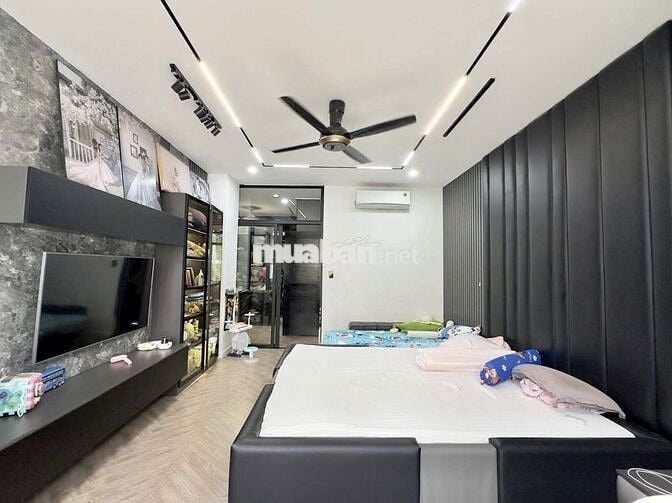 Tô Hiến Thành Quận 10 - Nhà đẹp - Gần 70m2 4PN - Chỉ 10.5 tỷ