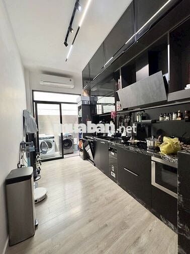 Tô Hiến Thành Quận 10 - Nhà đẹp - Gần 70m2 4PN - Chỉ 10.5 tỷ