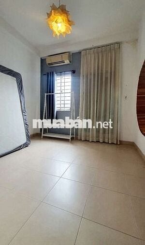Nhà ở diện tích 39 m2, 2 p.ngủ có lửng, đường XVNT, Q.Bình Thạnh