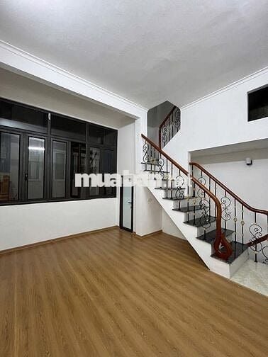 bán nhà KhươngTrung, 4 tầng, 60m2,chỉ nhô 13 tỷ.tránh ô tô, kinh doanh