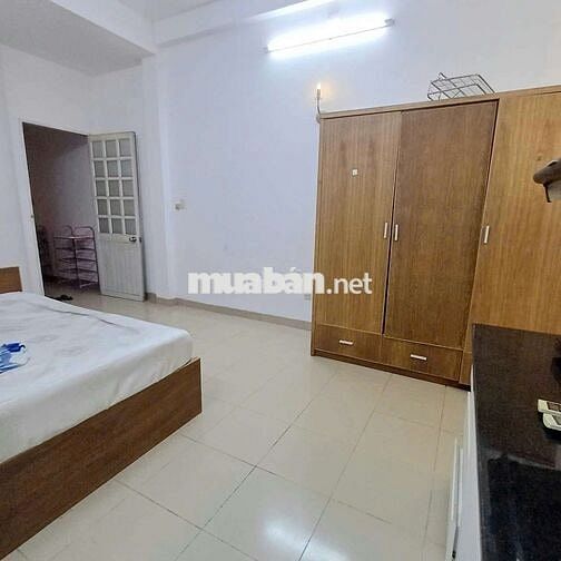 Căn Hộ 32m2 Cửa Sổ Rộng, Có ánh Sáng _ Chỉ Tính Điện và nước, Quận 1