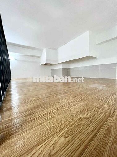 DUPLEX CỬA SỔ TRỜI SIÊU THOÁNG SẴN MÁY LẠNH - KỆ BẾP NGAY VHU