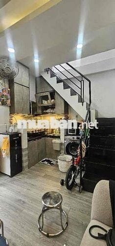 Nhà nở hậu quận 7 - Nhỉnh 2 tỷ - Lê Văn Lương