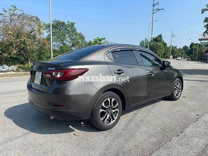 Mazda 2 2017 1.5 AT Sedan - 120000 km