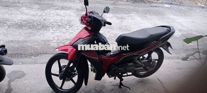 Xe máy Honda Wave Blade màu đỏ đen đã sử dụng