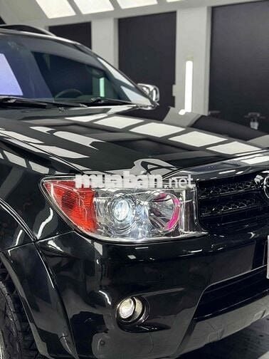 Toyota Fortuner 2011 2.7V - 170000 km
