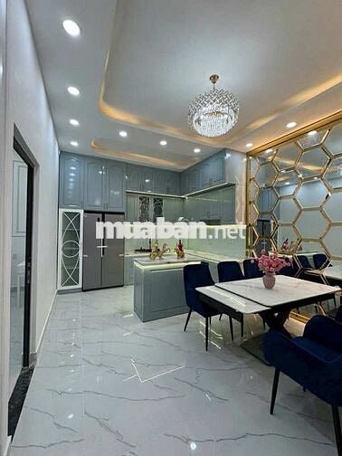 Bán Nhà đường phạm hữu lầu Quận 7 – DT 8x14m giá 8.9 tỷ