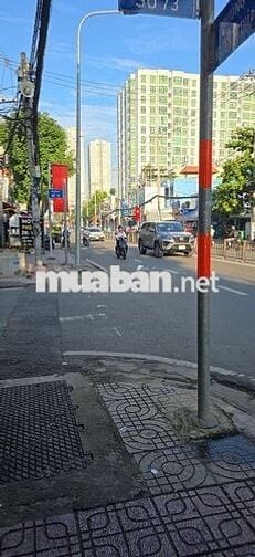 Cần Sang lại mặt bằng và cả xe cafe pha máy đang hoạt động tốt