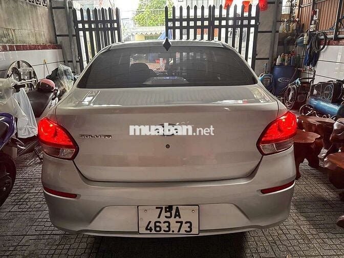 Kia Soluto 2020 số sàn 5 chỗ màu bạc
