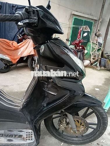 Xe suzuki còn cứng liền lạc