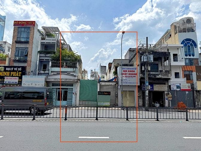 BÁN NHÀ MẶT TIỀN : 19 - 21 BẠCH ĐẰNG - P. 15 - Q. BÌNH THẠNH - TPHCM.