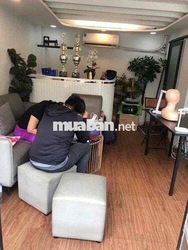 CHO THUÊ NHÀ MẶT TIỀN TRỆT VÀ GÁC ĐƯỜNG 3/2,QUẬN 10