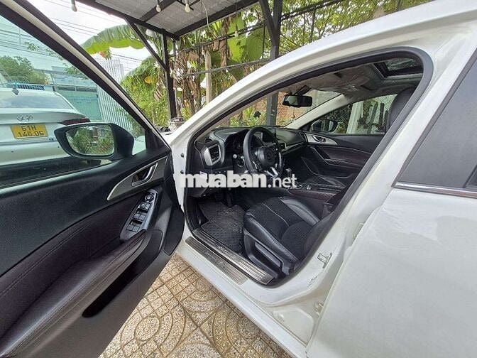 Xe chính chủ Mazda 3 2018 1.5 AT Sedan - 165000 km