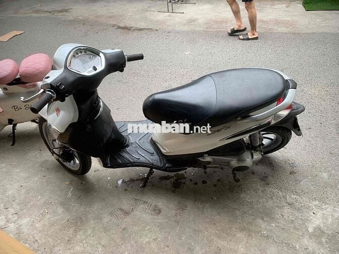 nhà thừa xe nên bán