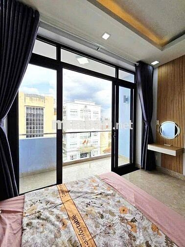 Cho Thuê Căn Hộ Ban Công Tách Bếp Full Nội Thất_Trần Hưng Đạo Quận 1