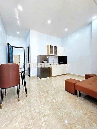 Cho Thuê Căn Hộ Ban Công Tách Bếp Full Nội Thất_Trần Hưng Đạo Quận 1