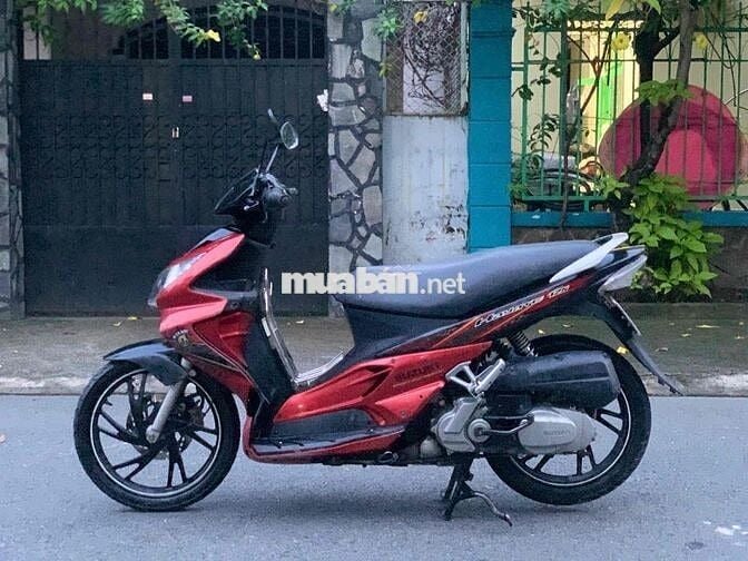 xe suyuki Hayate 2015 chlnh chủ màu đỏ mới 90 %