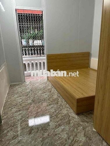 Lô Góc Cầu Giấy 40m2 - 4 Tầng - Gần Phố - Ngõ Thông - Giá 8,3 Tỷ
