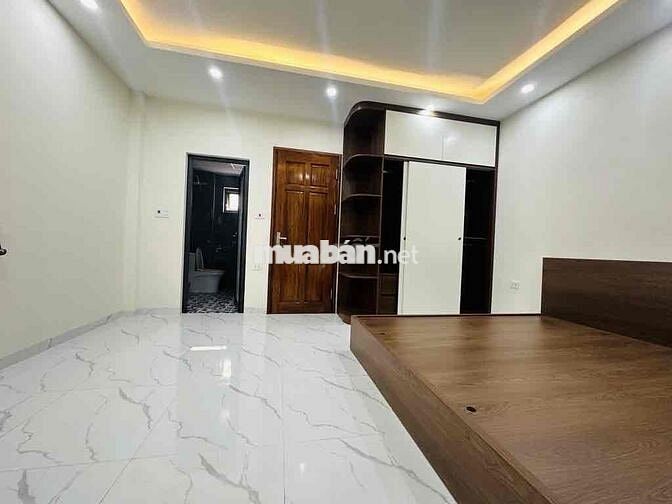 DI TRẠCH Ô TÔ ĐỖ CỔNG, NHÀ XÂY MỚI ĐẸP, VUÔNG VẮN