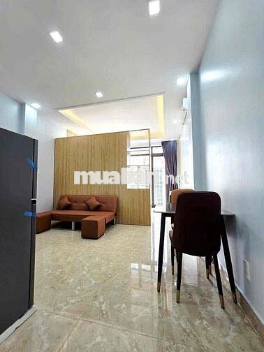 Cho Thuê Căn Hộ Ban Công Tách Bếp Full Nội Thất_Trần Hưng Đạo Quận 1