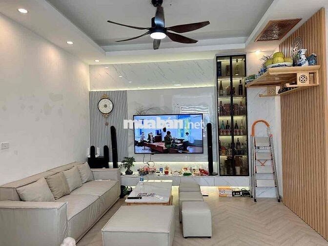 Chung Cư N03 Trần Quý Kiên 80m2 - Tầng 3 - Căn Góc - 2 Ngủ - (6,8 Tỷ)