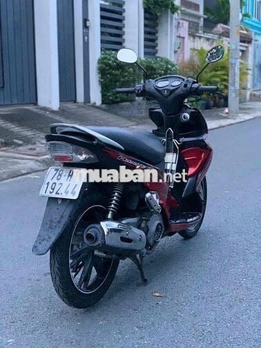 xe suyuki Hayate 2015 chlnh chủ màu đỏ mới 90 %