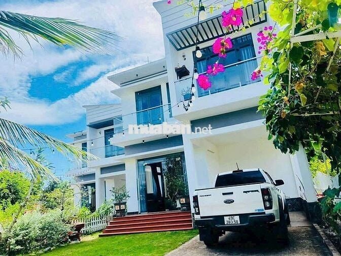 BÁN GẤP 3 CĂN VILA XUYÊN MỘCpp
