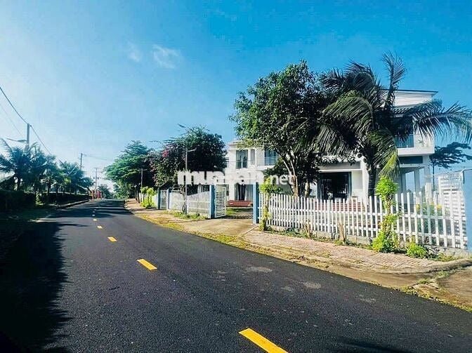BÁN GẤP 3 CĂN VILA XUYÊN MỘCpp