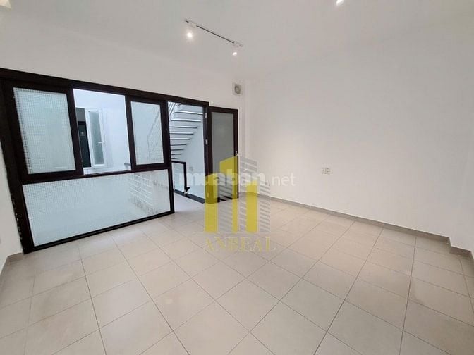 CHO THUÊ NHÀ MẶT TIỀN LƯƠNG ĐỊNH CỦA GIÁ 40 TRIỆU 4.5X22M 3 LẦU