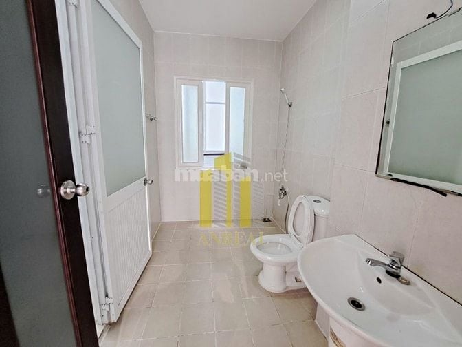 CHO THUÊ NHÀ MẶT TIỀN LƯƠNG ĐỊNH CỦA GIÁ 40 TRIỆU 4.5X22M 3 LẦU