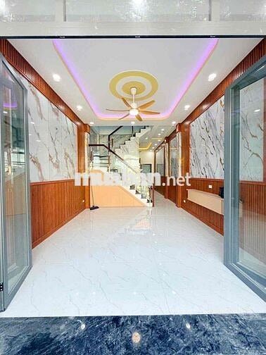 bán nhà 1 lầu 1 trệt. sân xe hơi 7 chổ. p dĩ an