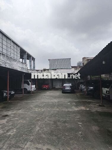 bán bãi xe & giá tốt DT 19×83m nở hậu 26m thu nhập 150tr tháng