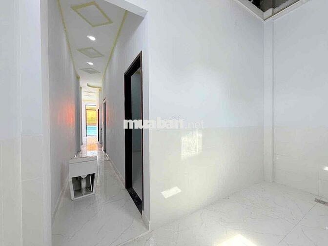 bán nhà 1 lầu 1 trệt. sân xe hơi 7 chổ. p dĩ an