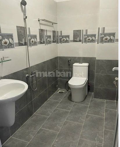 SIỂU PHẨM NHÀ HXH ĐƯỜNG THÀNH THÁI P.14 QUẬN 10 - 3 TỶ 650/DT:91.1m2