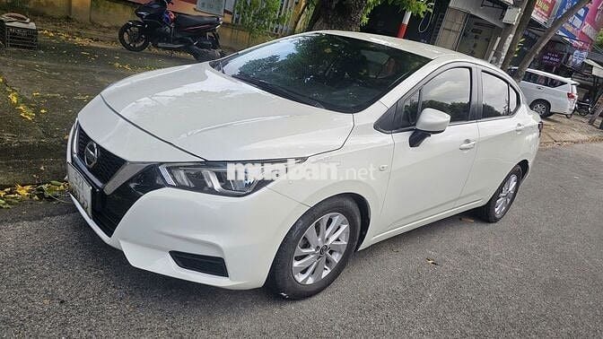 Ô tô Nissan Almera EL 2021 màu trắng