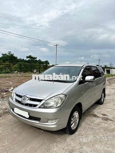 Toyota Innova 2007 G - 18000 km
