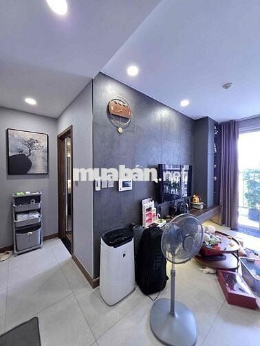 BÁN GẤP CĂN HỘ 3PN 2WC GẦN SÂN BAY NHÀ THOÁNG MÁT ĐẦY ĐỦ NỘI THẤT
