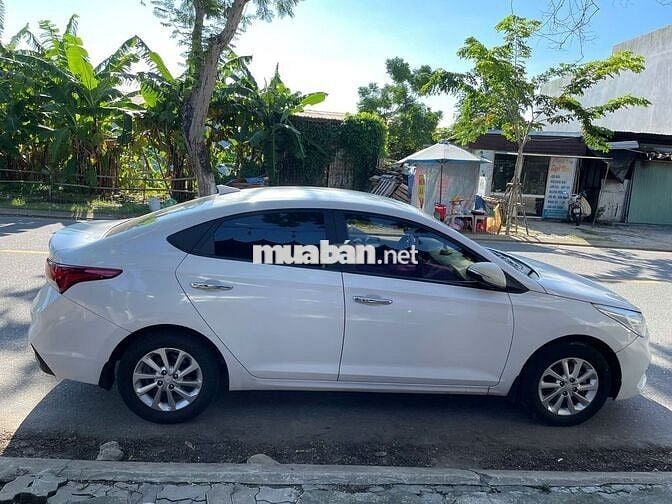 Hyundai Accent AT 2019 màu trắng, 82.000km