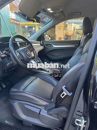 Ô tô MG ZS 2021 màu đen số tự động