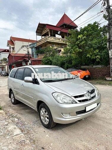 Toyota Innova 2007 G - 18000 km