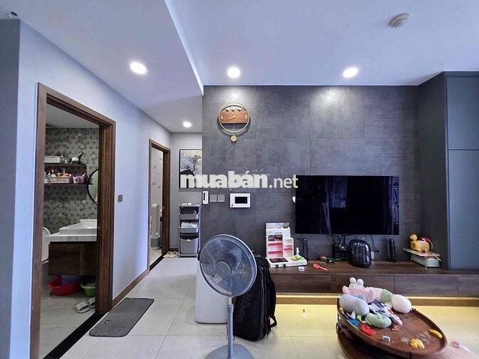 BÁN GẤP CĂN HỘ 3PN 2WC GẦN SÂN BAY NHÀ THOÁNG MÁT ĐẦY ĐỦ NỘI THẤT