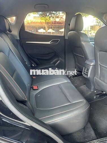 Ô tô MG ZS 2021 màu đen số tự động